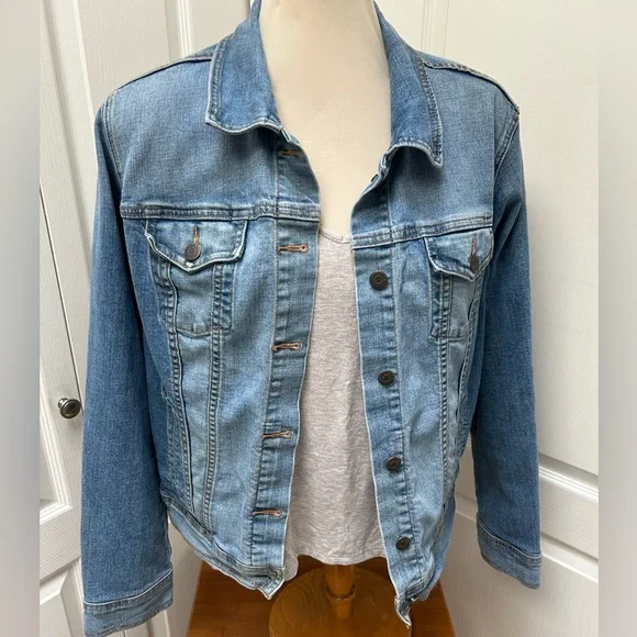 Classic Blue Denim Jacket - Picture 1 of 5